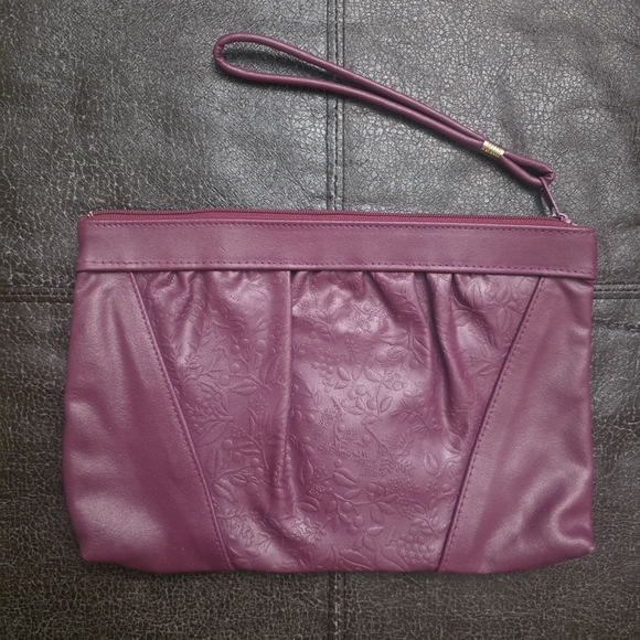 Tonies Handbags - Vintage Toni Clutch Wristlet Magenta/ Plum